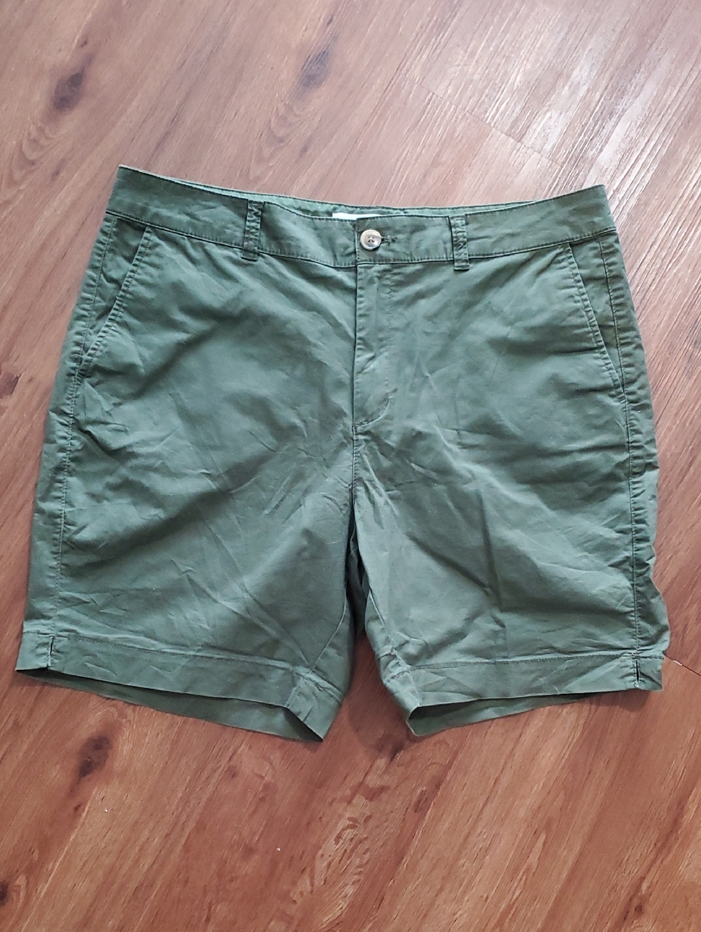 Old Navy Olive High-Rise Everyday Shorts